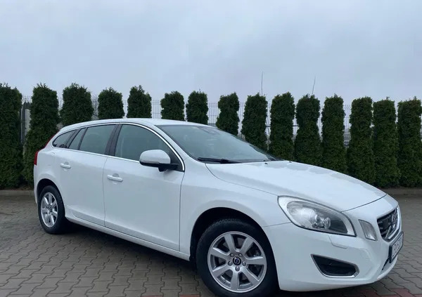 volvo dęblin Volvo V60 cena 55900 przebieg: 244099, rok produkcji 2013 z Dęblin